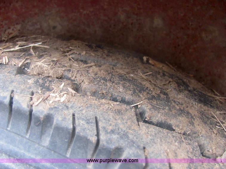 image for item 6828 1995 tandem axle car trailer