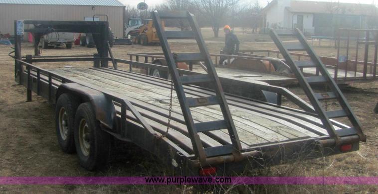 image for item 6829 1990 goose neck tandem axle trailer