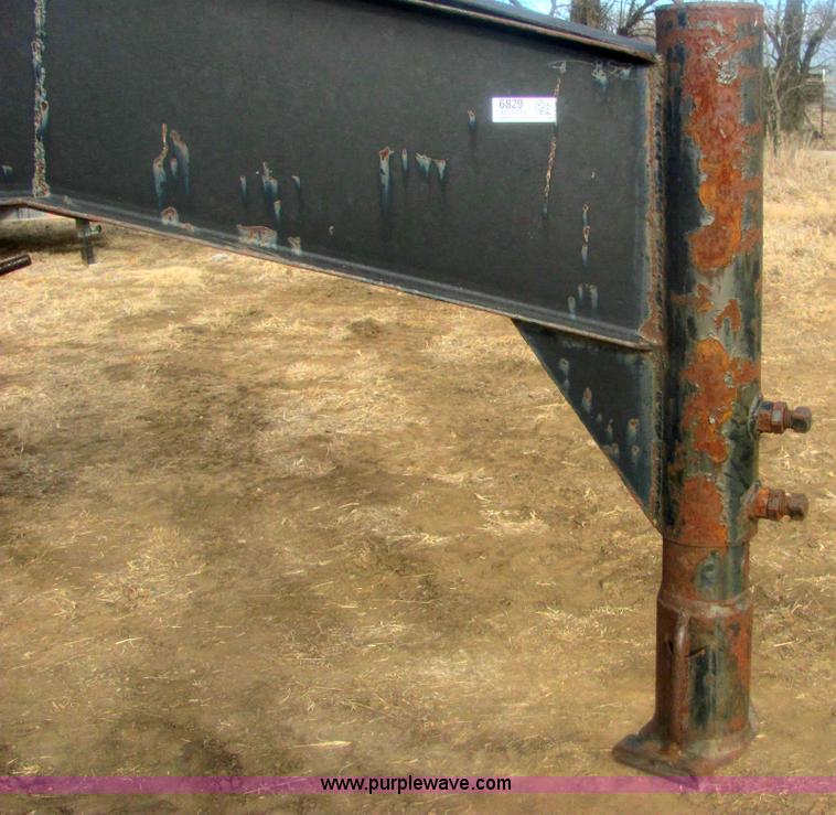 image for item 6829 1990 goose neck tandem axle trailer