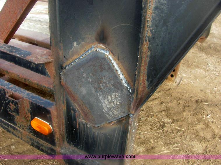 image for item 6829 1990 goose neck tandem axle trailer