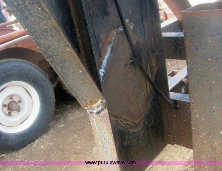 image for item 6829 1990 goose neck tandem axle trailer