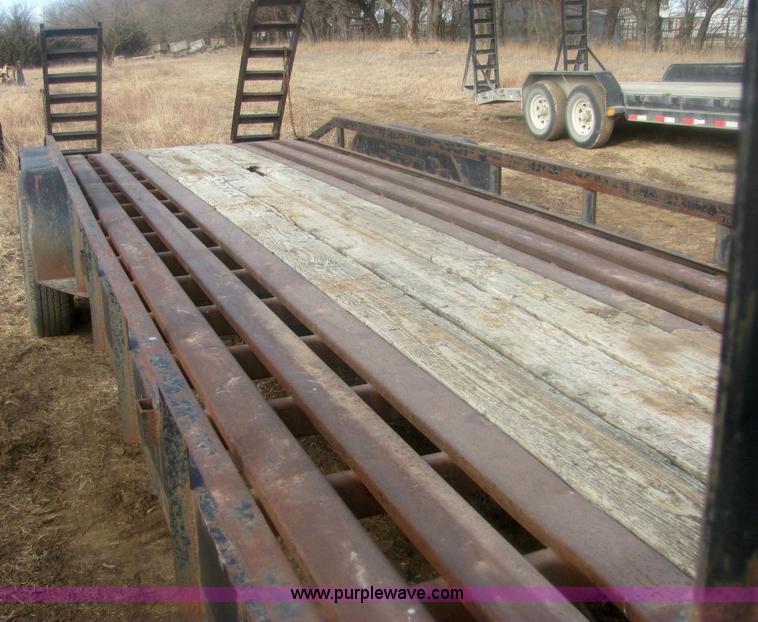 image for item 6829 1990 goose neck tandem axle trailer