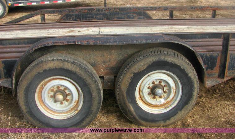 image for item 6829 1990 goose neck tandem axle trailer