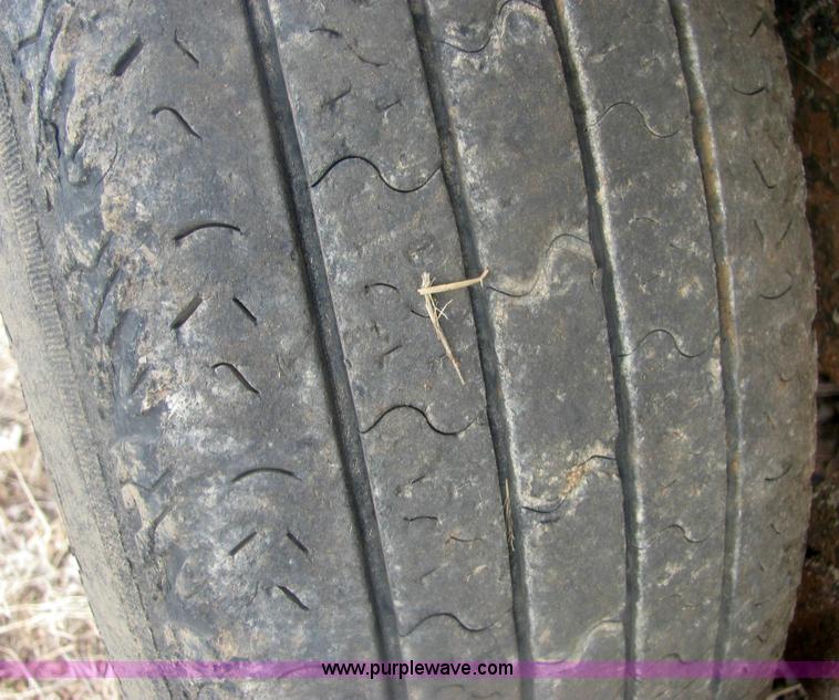 image for item 6829 1990 goose neck tandem axle trailer