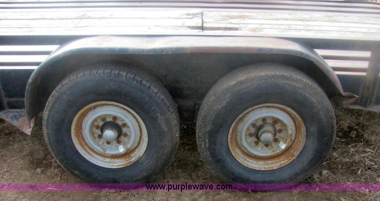 image for item 6829 1990 goose neck tandem axle trailer