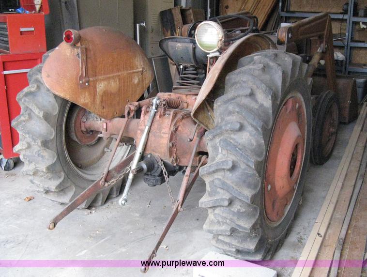 image for item 8111 Ford 8N tractor with loader