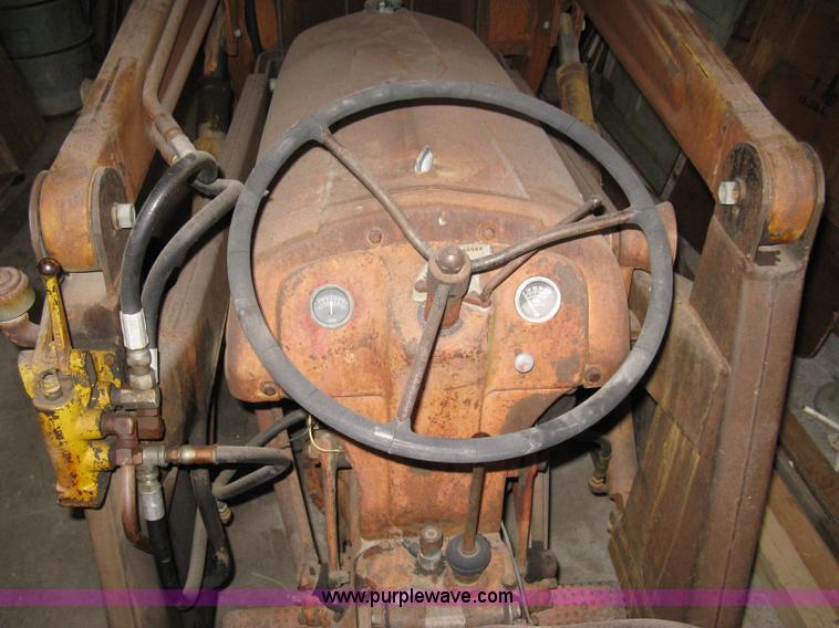 image for item 8111 Ford 8N tractor with loader