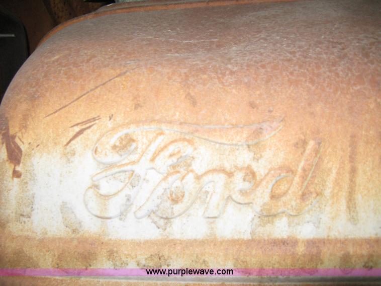 image for item 8111 Ford 8N tractor with loader