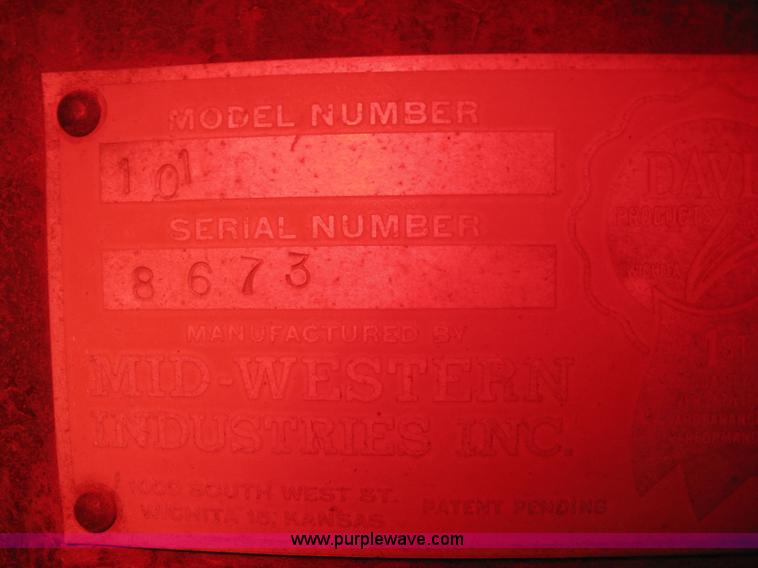 image for item 8111 Ford 8N tractor with loader