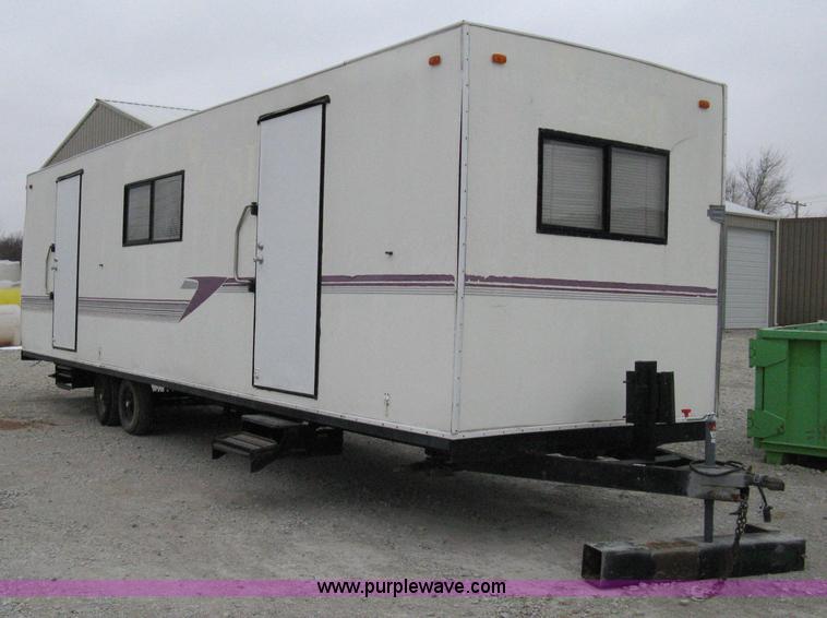 image for item 8113 1985 PCFC job trailer