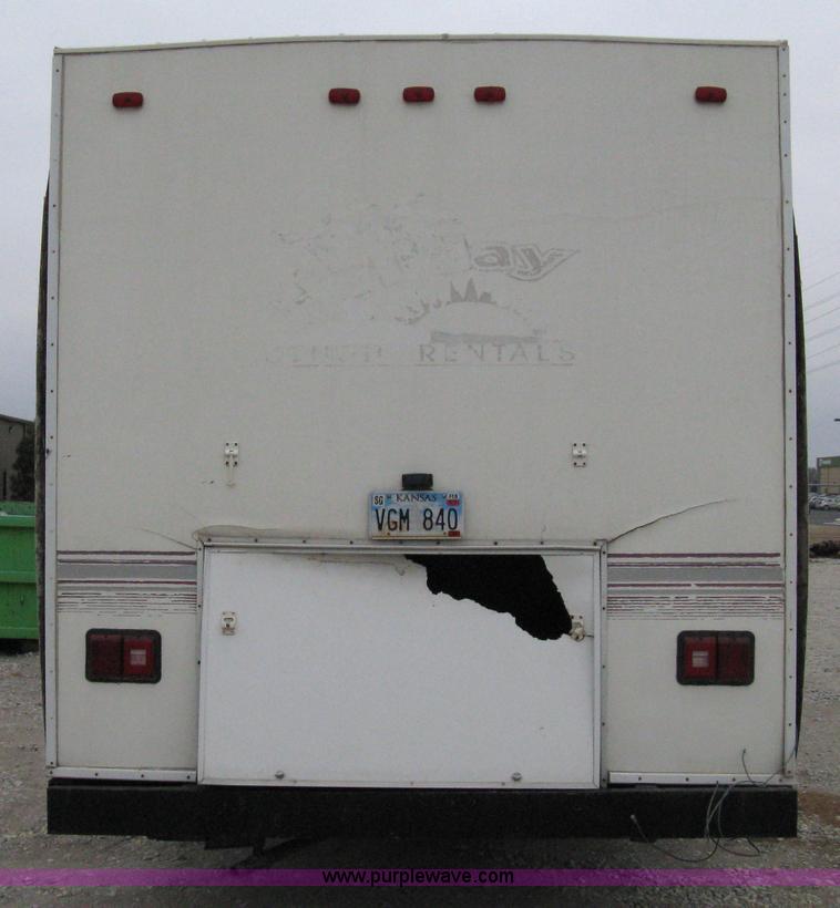 image for item 8113 1985 PCFC job trailer