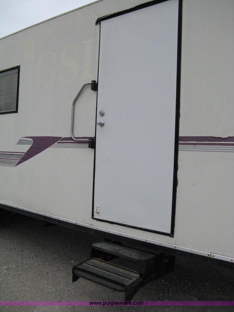 image for item 8113 1985 PCFC job trailer