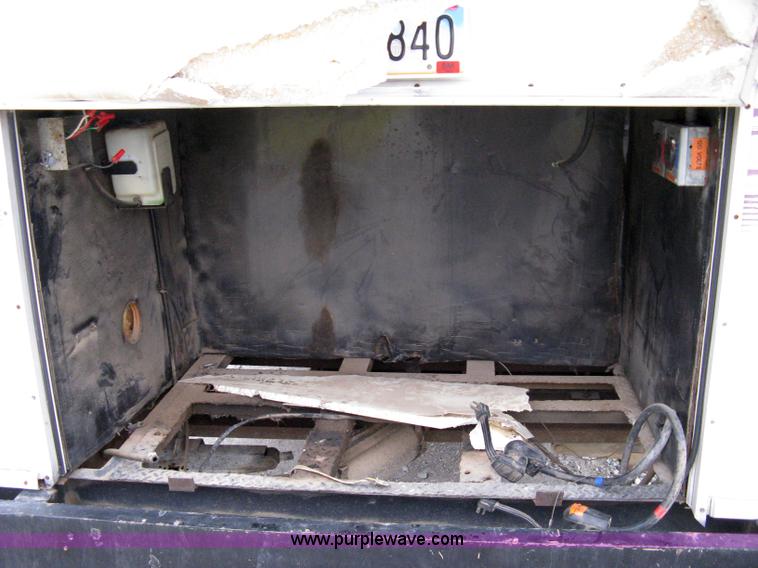 image for item 8113 1985 PCFC job trailer