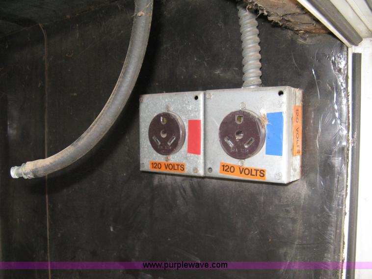 image for item 8113 1985 PCFC job trailer