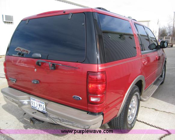 image for item 8114 2000 Ford Expedition Eddie Bauer SUV
