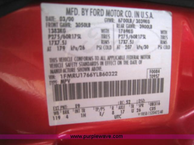 image for item 8114 2000 Ford Expedition Eddie Bauer SUV