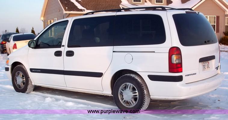 image for item 9002 2001 Chevrolet Venture LS seven passenger mini van