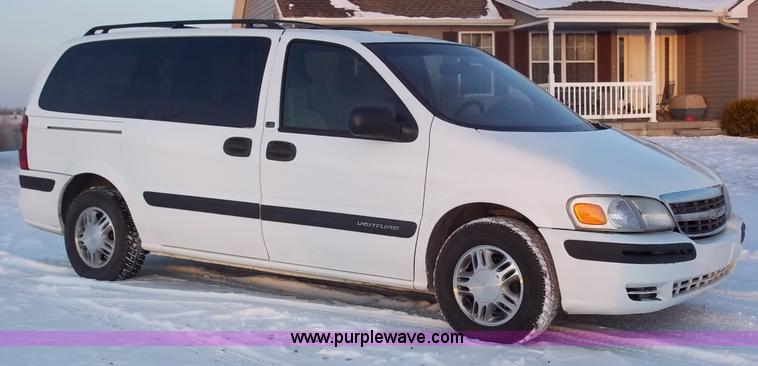 image for item 9002 2001 Chevrolet Venture LS seven passenger mini van