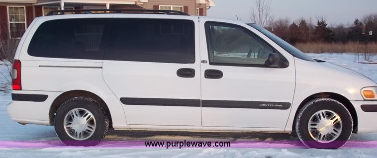 image for item 9002 2001 Chevrolet Venture LS seven passenger mini van