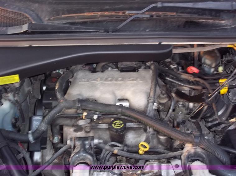 image for item 9002 2001 Chevrolet Venture LS seven passenger mini van