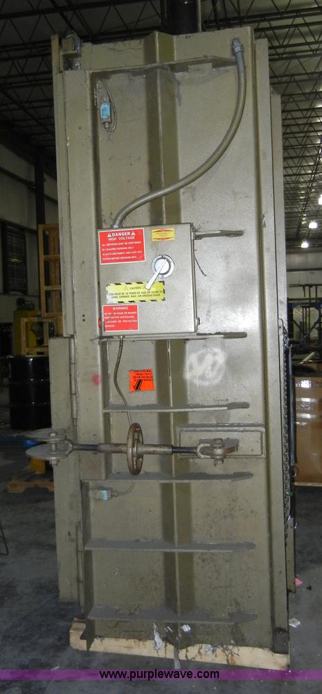 image for item 2054 Piqua series 30 cardboard baler