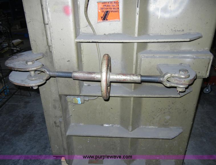 image for item 2054 Piqua series 30 cardboard baler