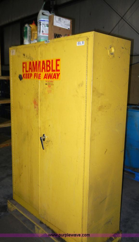 image for item 2074 Metal safety storage cabinet