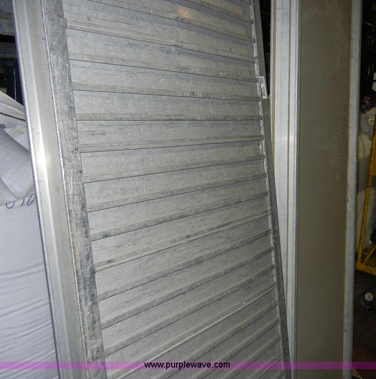 image for item 2077 (2) aluminum ramps
