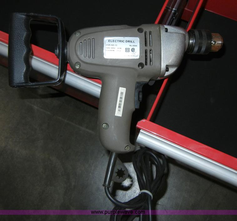 image for item 2364 Assorted tools