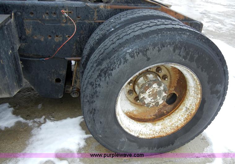 image for item 2421 1997 Ottawa 30 Yard Dog