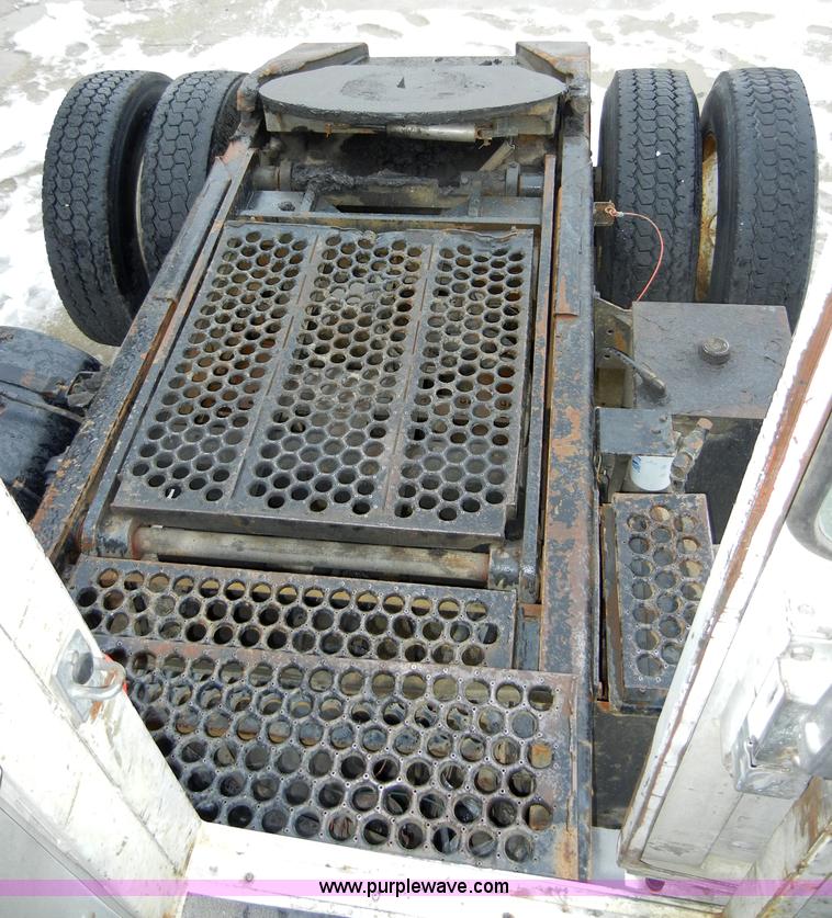 image for item 2421 1997 Ottawa 30 Yard Dog