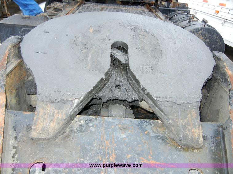 image for item 2421 1997 Ottawa 30 Yard Dog