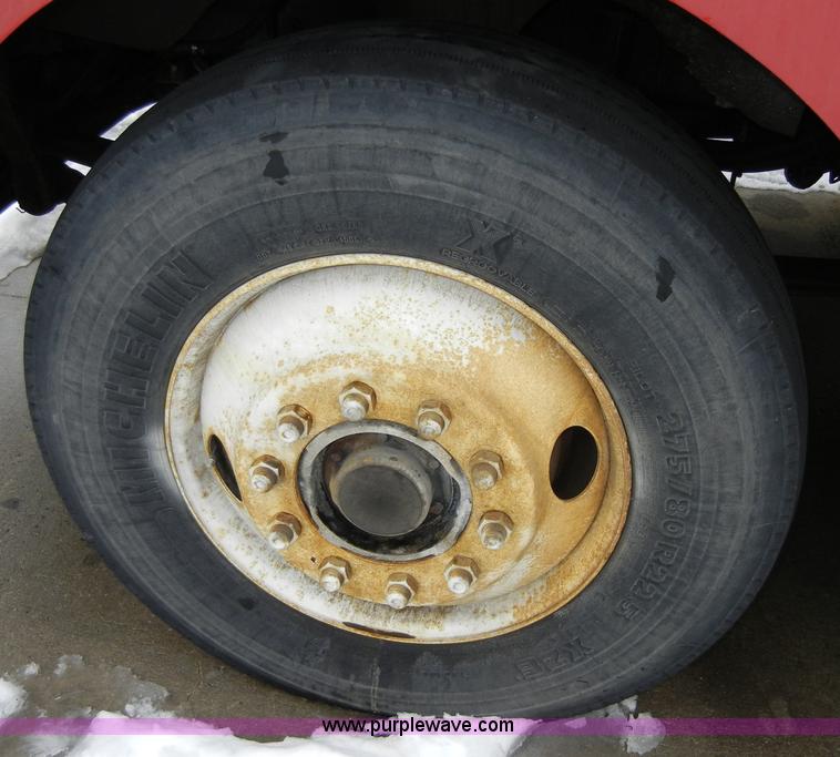 image for item 2423 1994 Kenworth T 600B