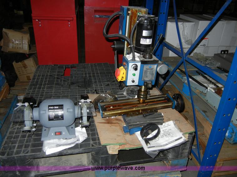 image for item 2439 Assorted tools