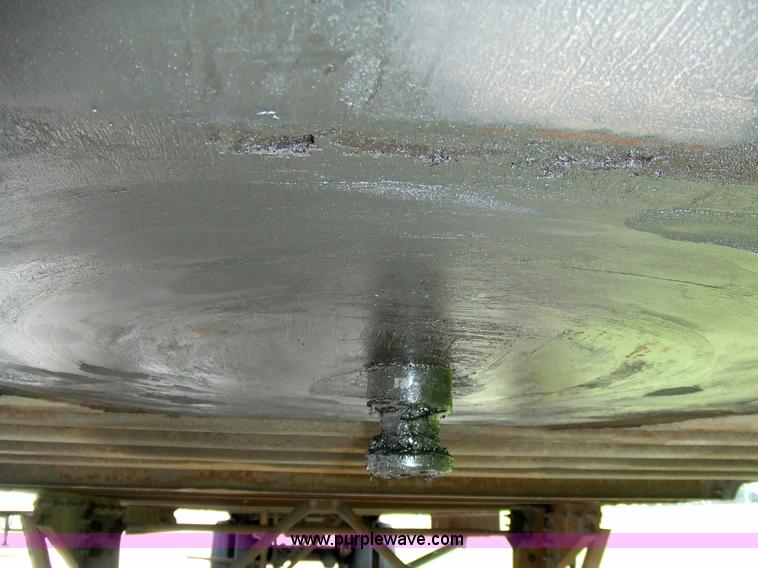 image for item 7146 1995 Stoughton AVW-4857-S-C 48' van trailer with interior shelving and lighting