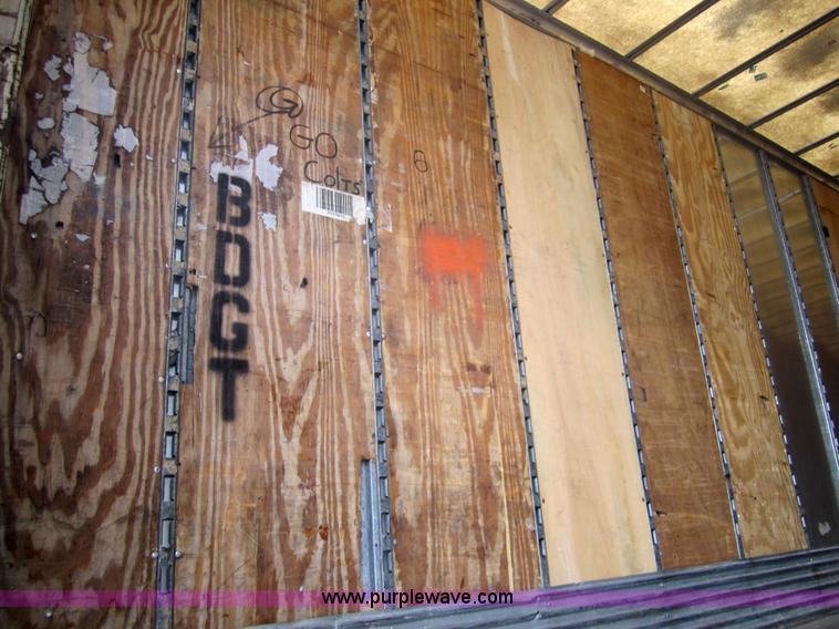 image for item 3039 1997 Trailmobile 53' dry van semi-trailer