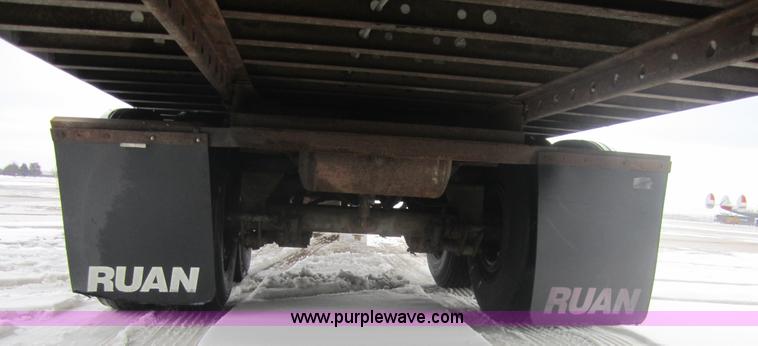 image for item 3050 1998 Great Dane 7411TJWA 53' dry van semi-trailer