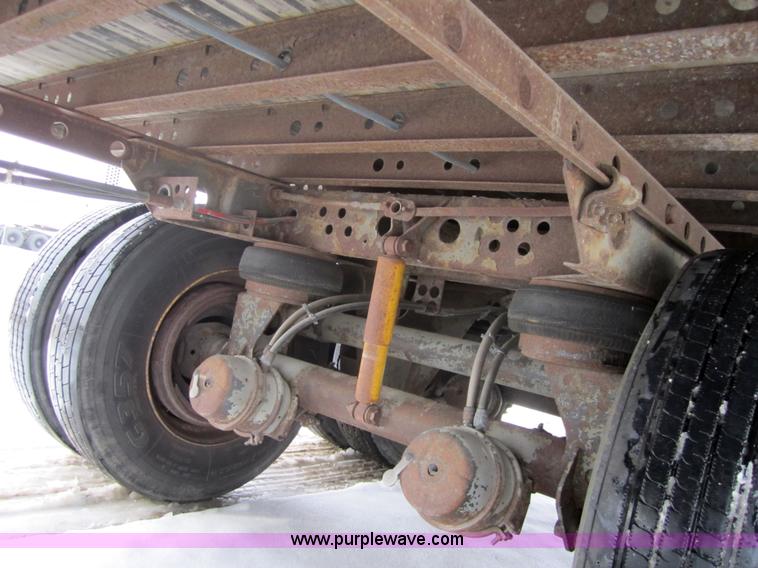 image for item 3053 1998 Great Dane 7411TJWA 53' dry van semi-trailer