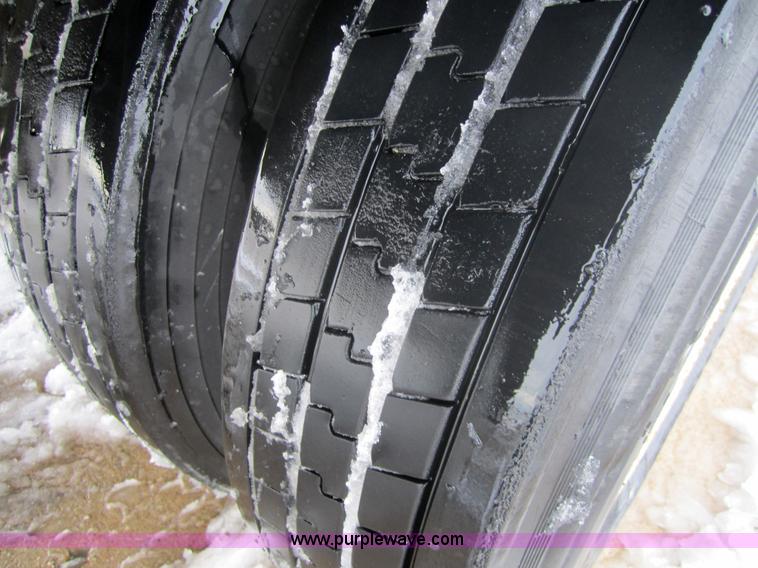 image for item 3055 1999 Wabash 53' dry van semi-trailer