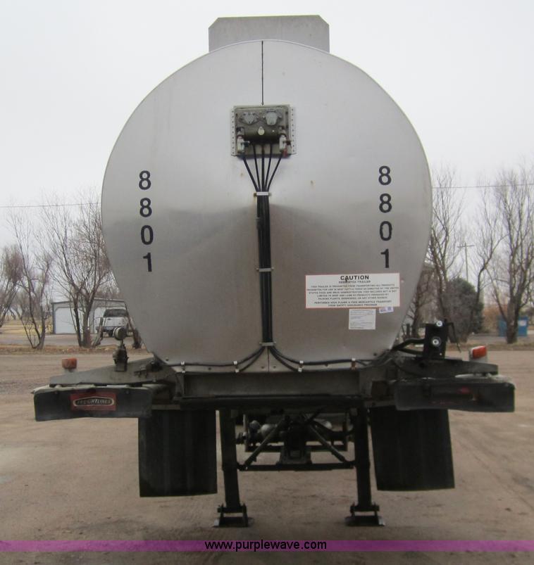 image for item 3305 1988 Acro stainless steel tanker trailer