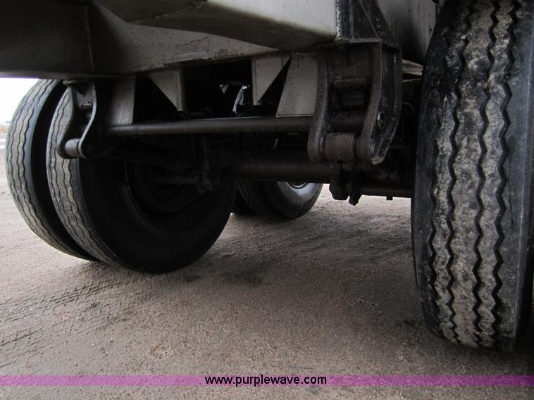 image for item 3305 1988 Acro stainless steel tanker trailer