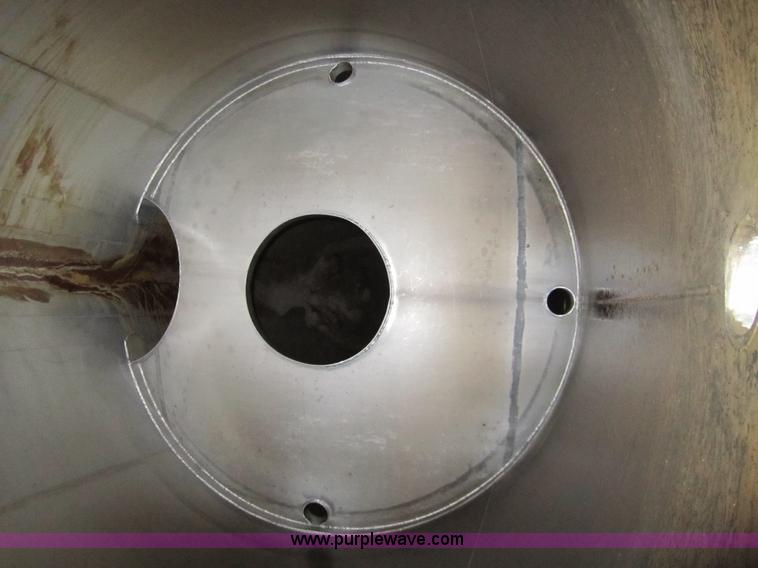 image for item 3305 1988 Acro stainless steel tanker trailer