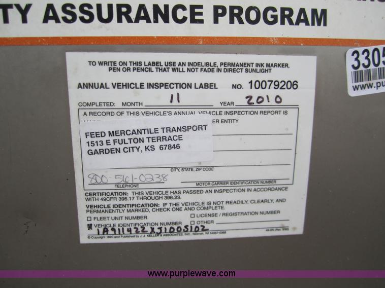 image for item 3305 1988 Acro stainless steel tanker trailer