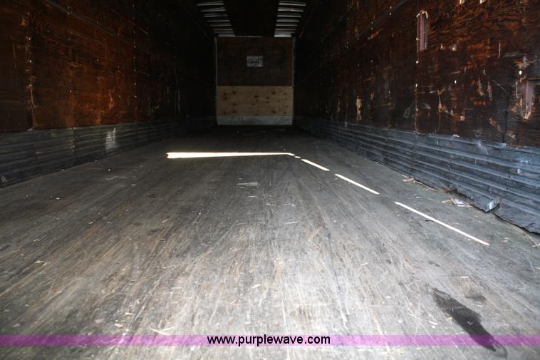 image for item 4751 1986 Great Dane dry van trailer