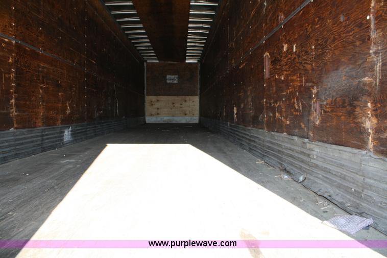 image for item 4751 1986 Great Dane dry van trailer