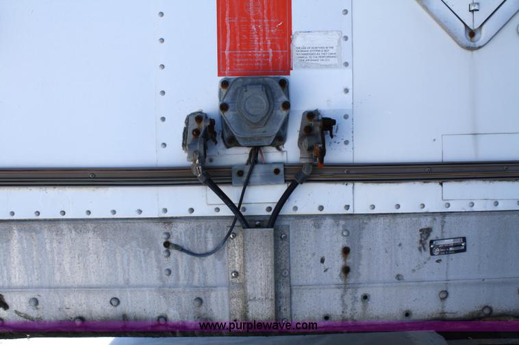 image for item 4751 1986 Great Dane dry van trailer