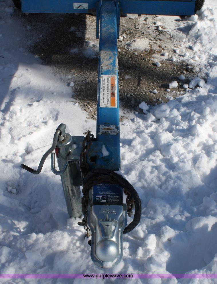 image for item 4783 2006 Genie TML-4000N light tower