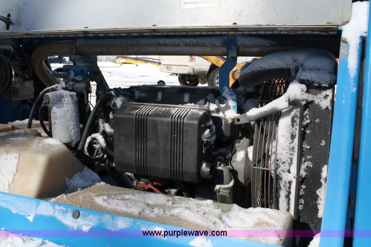 image for item 4783 2006 Genie TML-4000N light tower