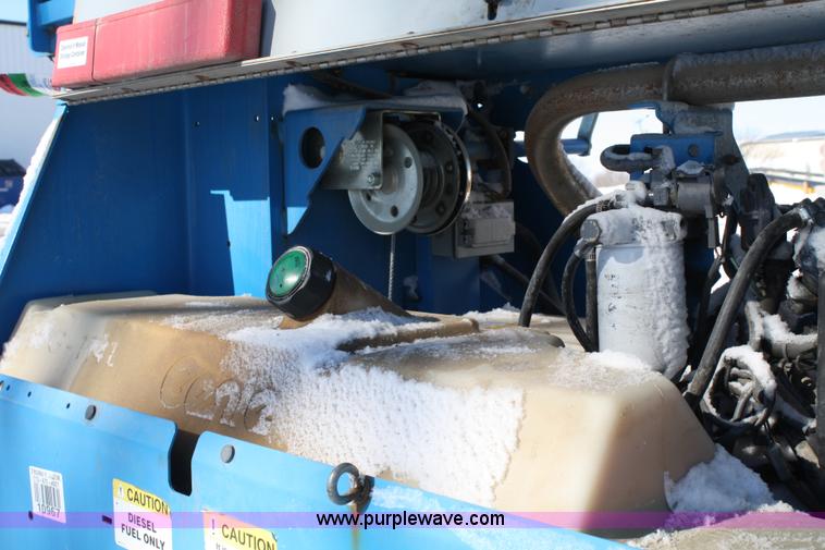 image for item 4783 2006 Genie TML-4000N light tower