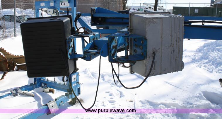 image for item 4783 2006 Genie TML-4000N light tower